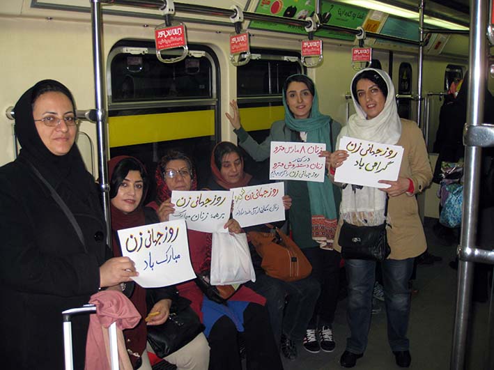 از مترو تا دانشگاه: لحظه هایی از «روز جهانی زن» به روایت تصویر